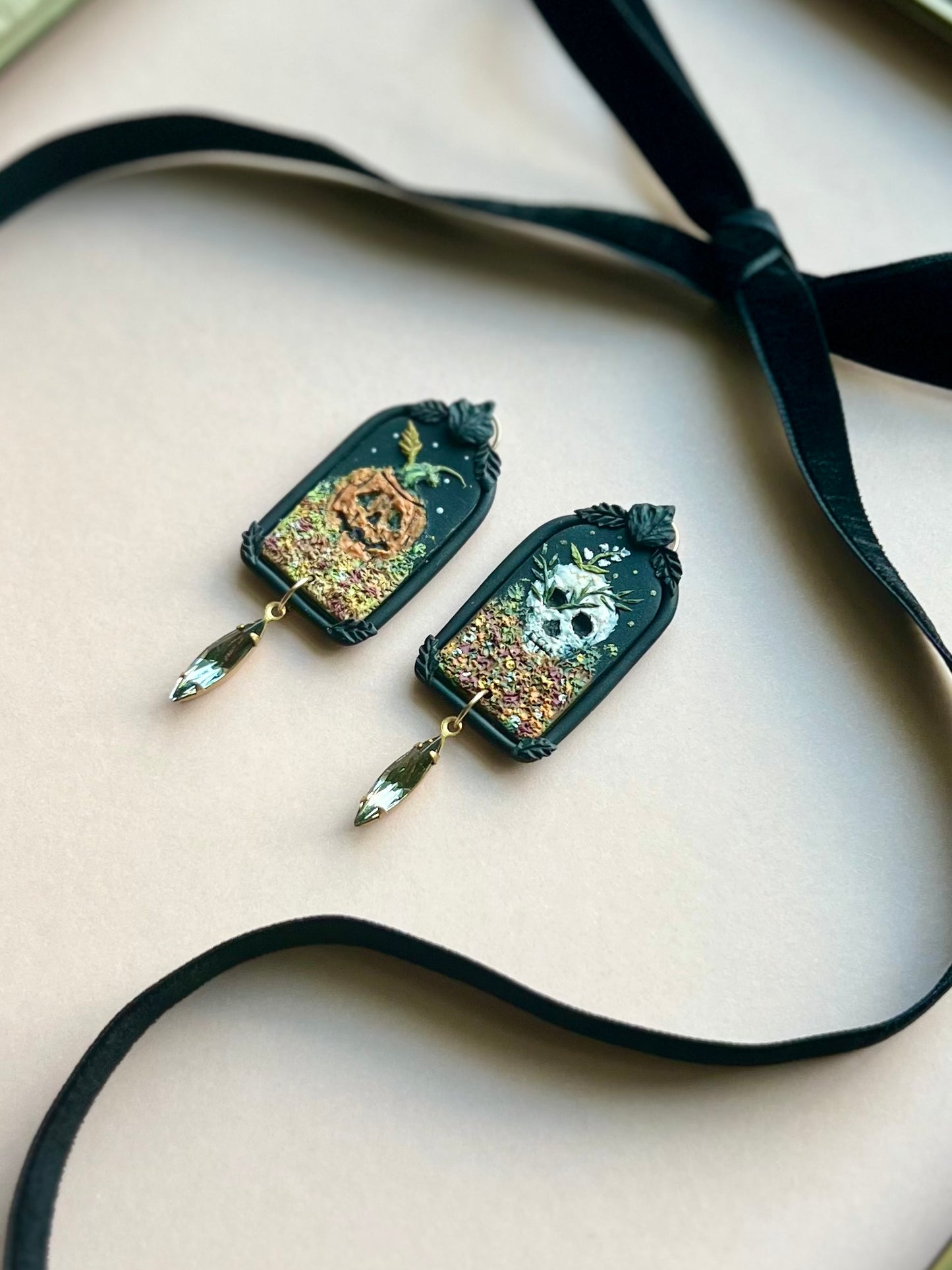 Jack o’ Lantern + Skull Dangle